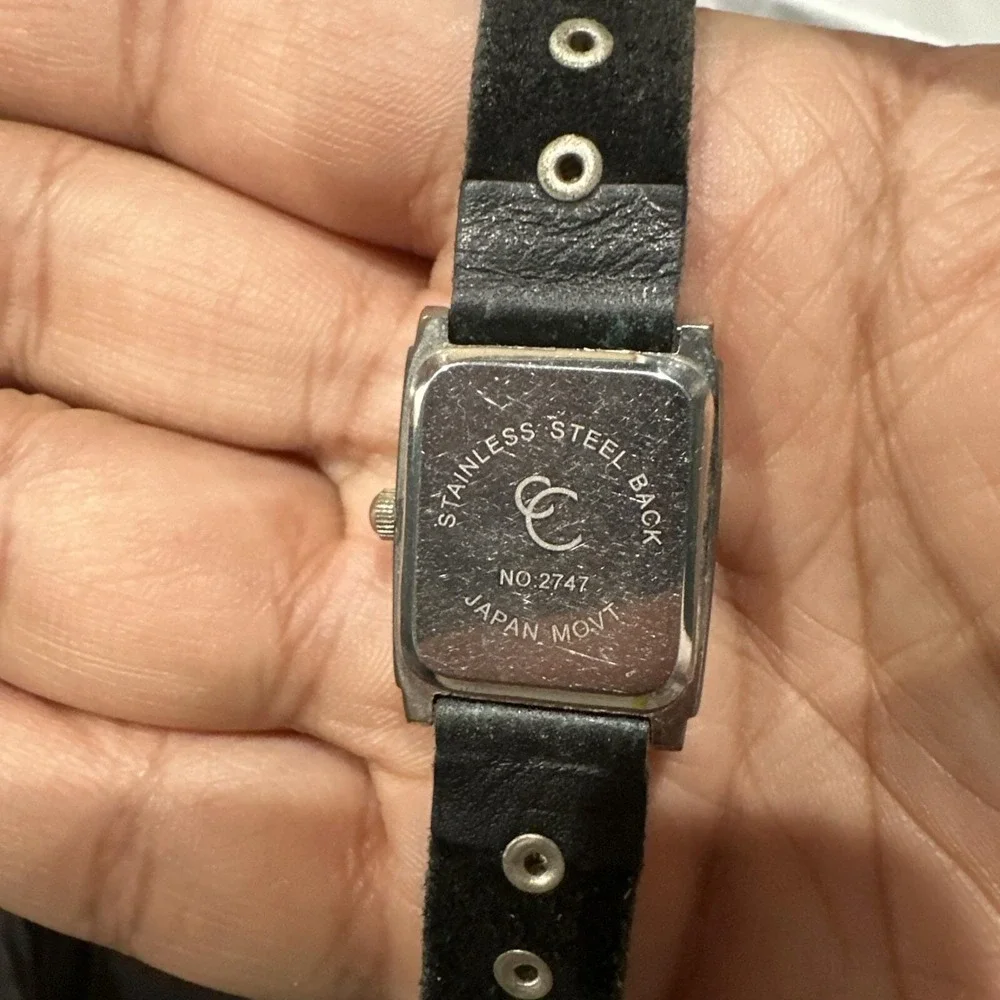 *Working* Cc Japan Movt Watch with extra-long Black Leather band For‎ Women